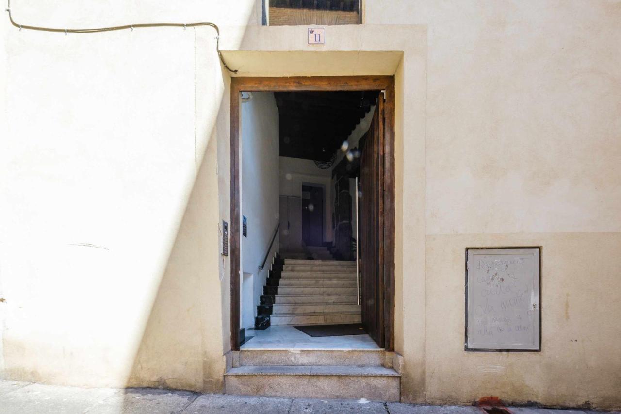 Apartamento Con Patio Junto A La Catedral By Toledo Ap 外观 照片